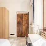 Amatan Cairoli 32-apt 2 Camere-centro Torino-terrazzino -ac- Appartement Turin
