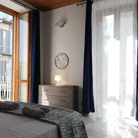 Appartamento Amatan Cairoli 32 Trilocale Parco Valentino Centro *