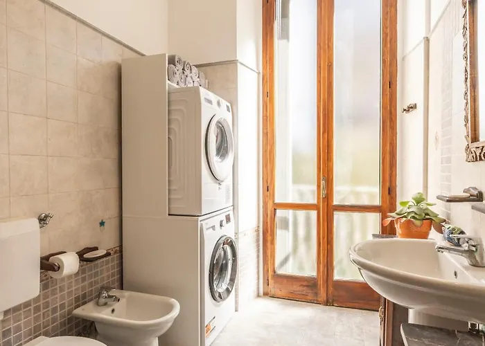 Amatan Cairoli 32-apt 2 Camere-centro Torino-terrazzino -ac- تورينو