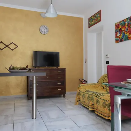 Amatan Cairoli 32-ampio Trilocale Parco Valentino Centro Apartamento Turim