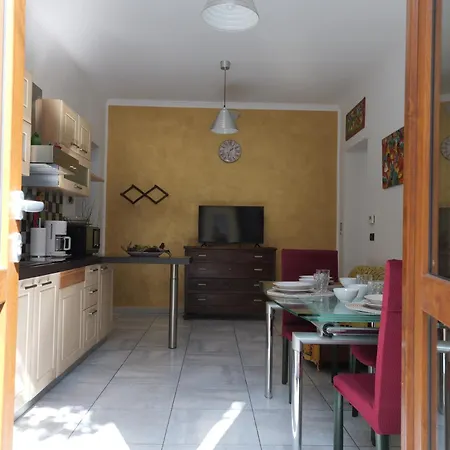 Amatan Cairoli 32-ampio Trilocale Parco Valentino Centro * Turín