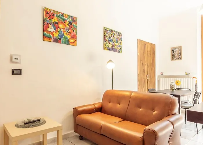 Apartment Amatan Cairoli 32-apt 2 Camere-centro Torino-terrazzino -ac- Turin